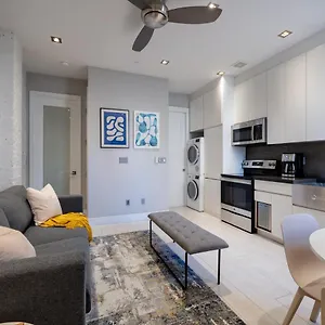 Apartamento Cozy & Convenient Midtown Apartment!, Nueva York